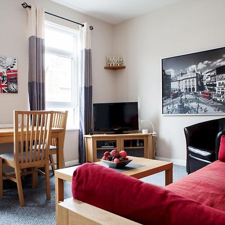 Madison Hill - Bedford Hill 1 - One Bedroom Flat Лондон Экстерьер фото
